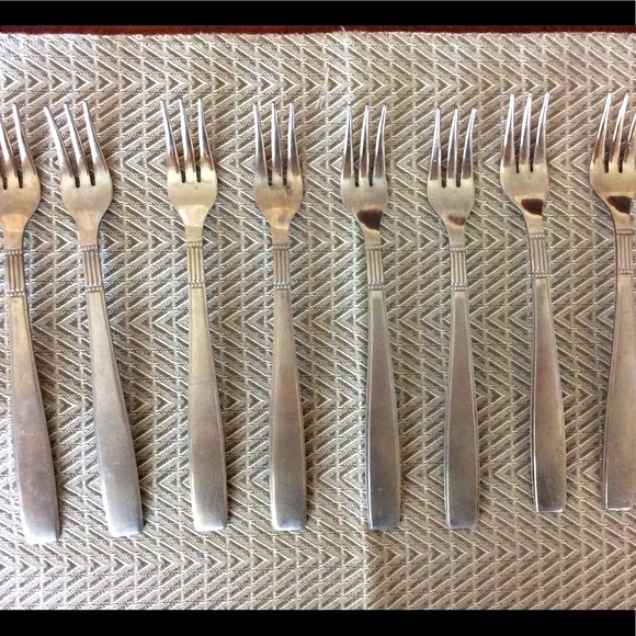 Cocktail mini forks set of 4 forks for crab eating or any cocktail appetizers - Picture 1 of 3
